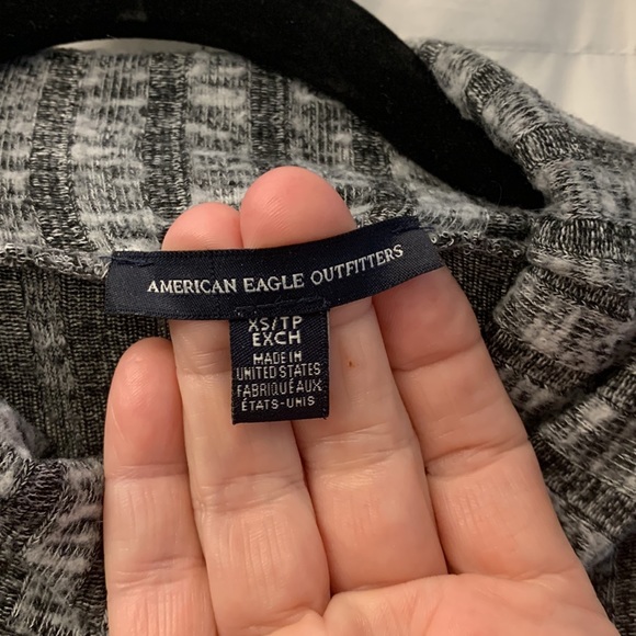 “American Eagle Outfitters” Sweater - Picture 2 of 3
